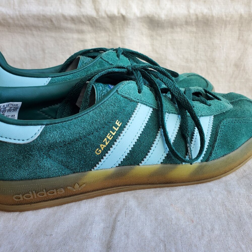 Adidas (Gazelle)